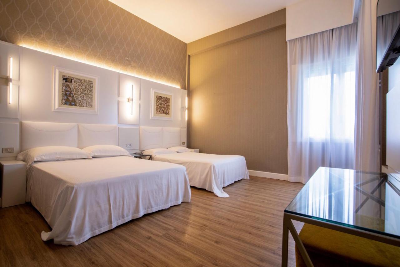 Villa Adriatica Ambienthotels Rimini Exterior photo