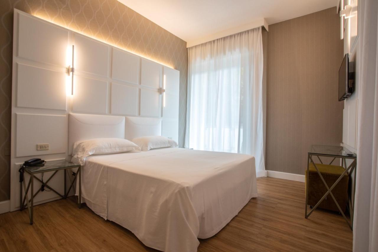Villa Adriatica Ambienthotels Rimini Exterior photo