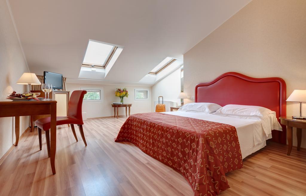 Villa Adriatica Ambienthotels Rimini Exterior photo