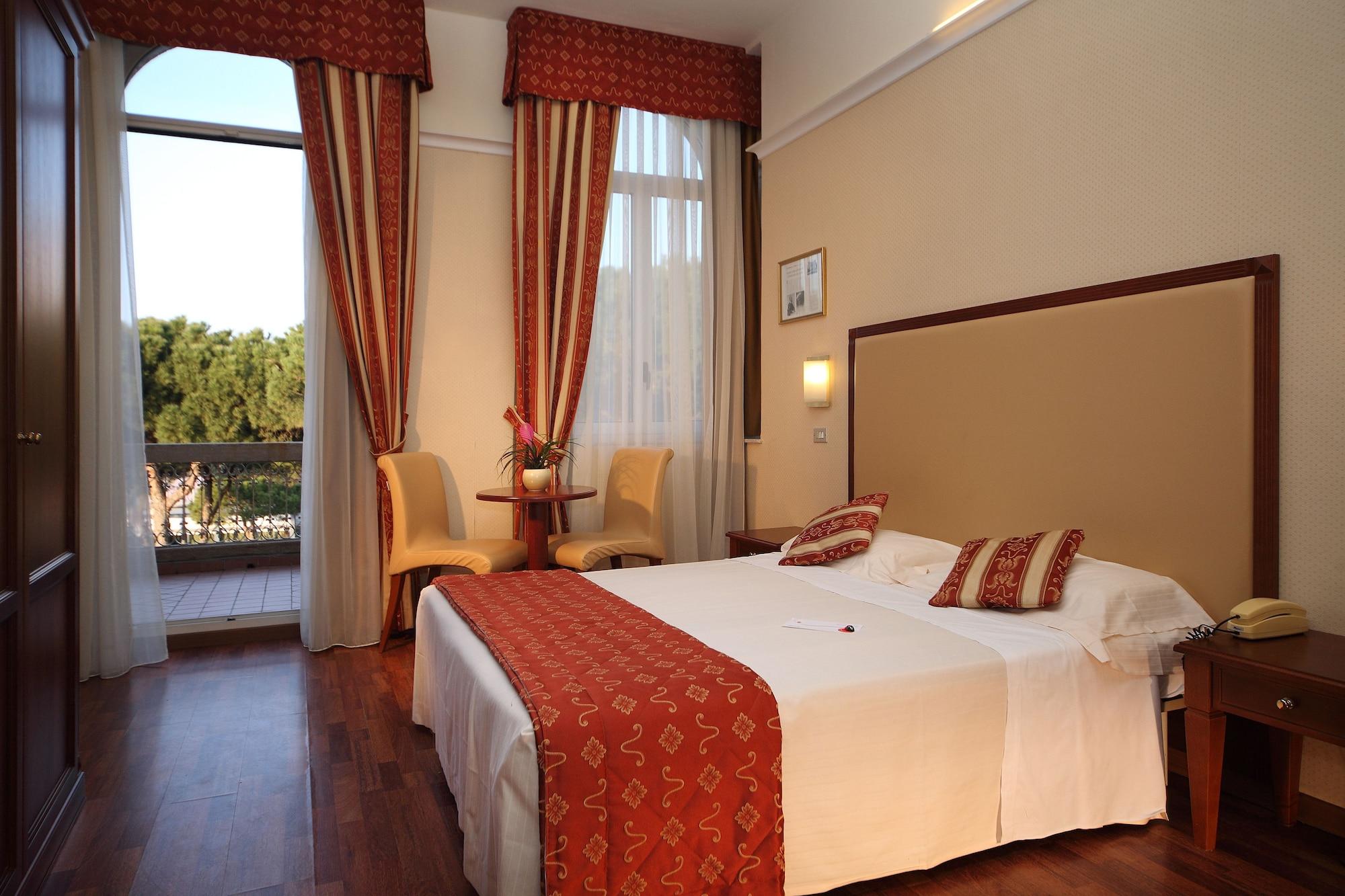 Villa Adriatica Ambienthotels Rimini Exterior photo