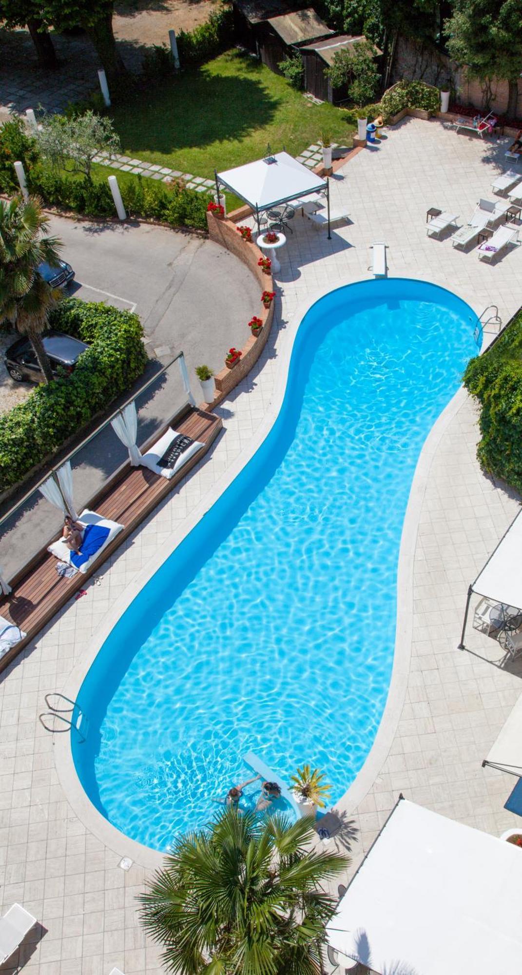 Villa Adriatica Ambienthotels Rimini Exterior photo